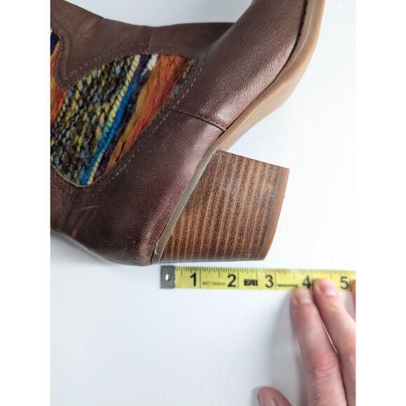 Bandolino Bozeman Tan Multicolor Embroided Brown Heeled Cowboy Boots Size 7 - Picture 9 of 9